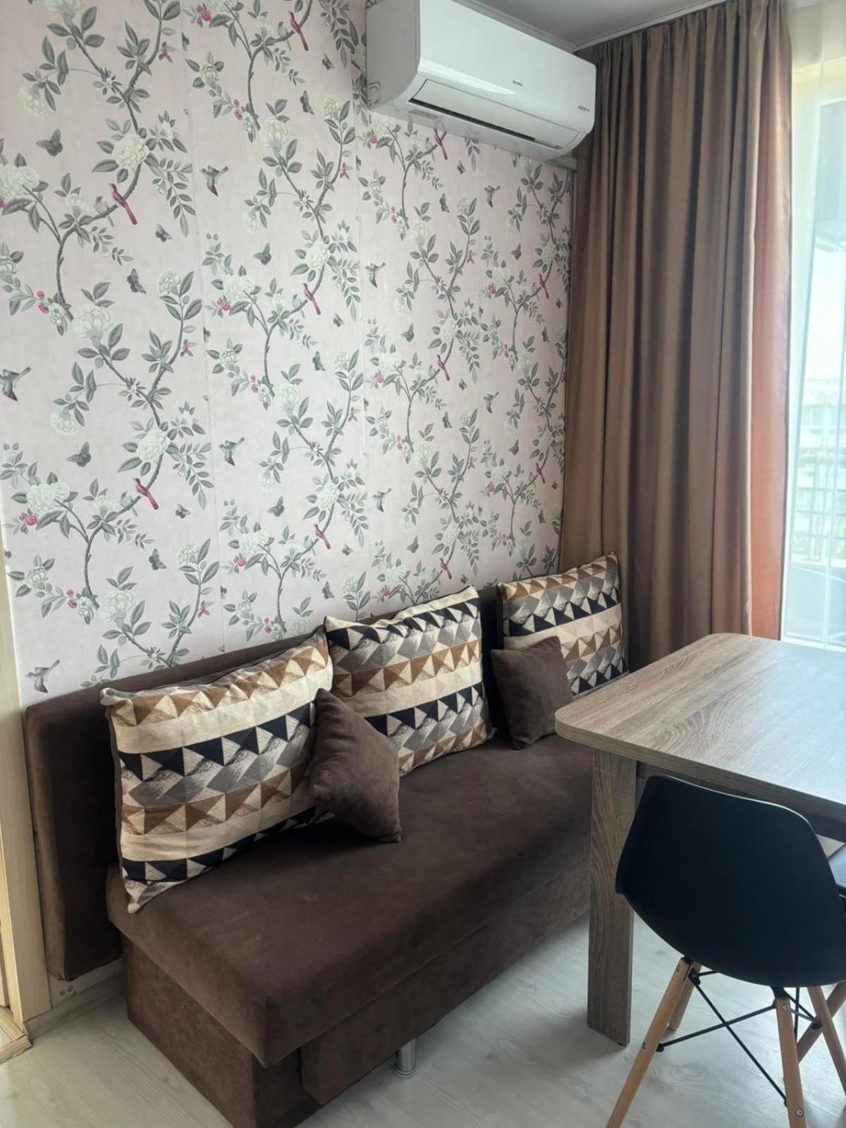 Apart Complex Diva& Bar & Restaurant 圣君士坦丁和海伦那 外观 照片